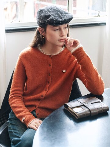 SR_Embroidered lamb cardigan