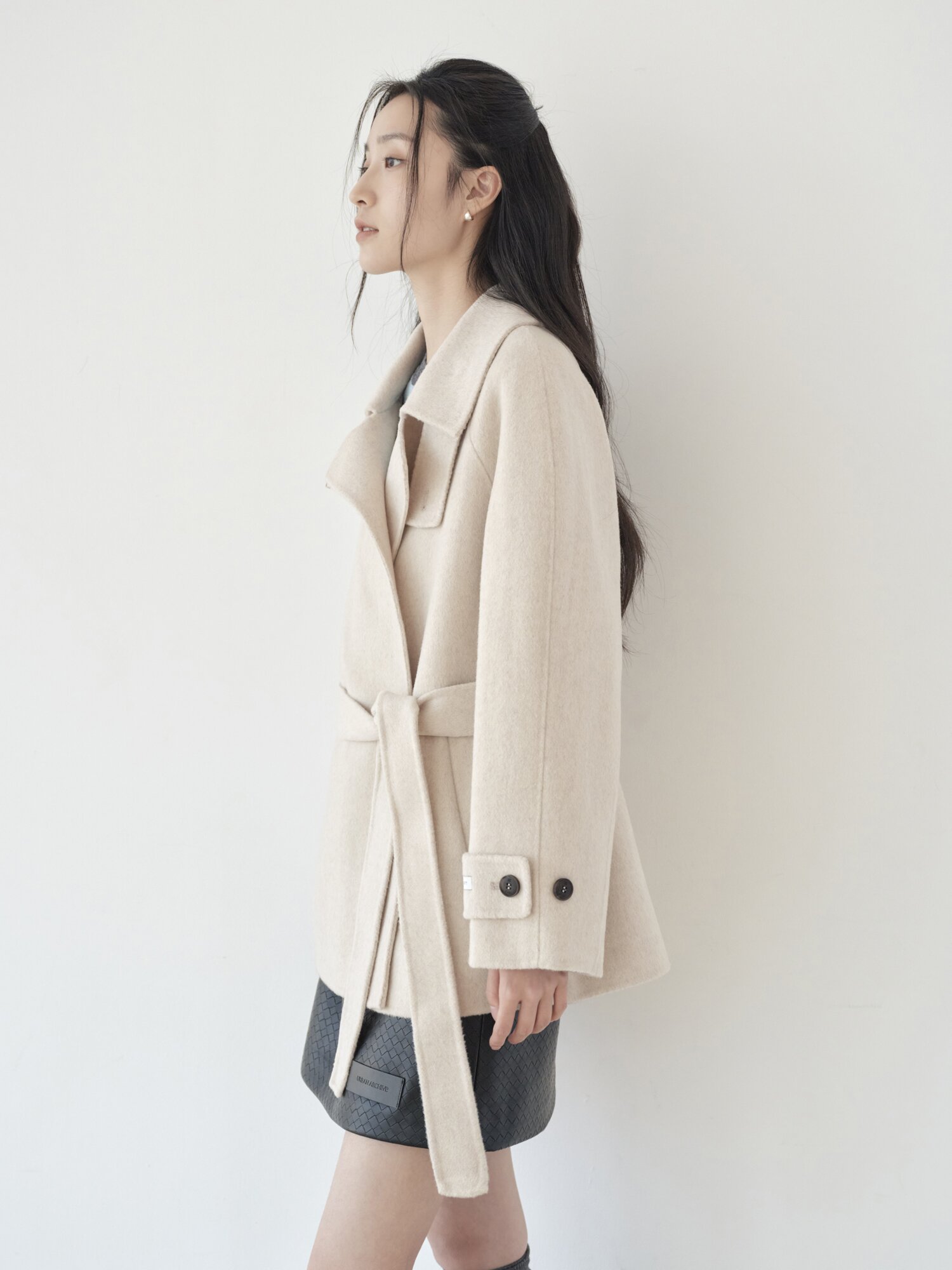 울 캐시미어 블렌드 핸드메이드 벨티드 하프 코트 (LIGHT BEIGE)