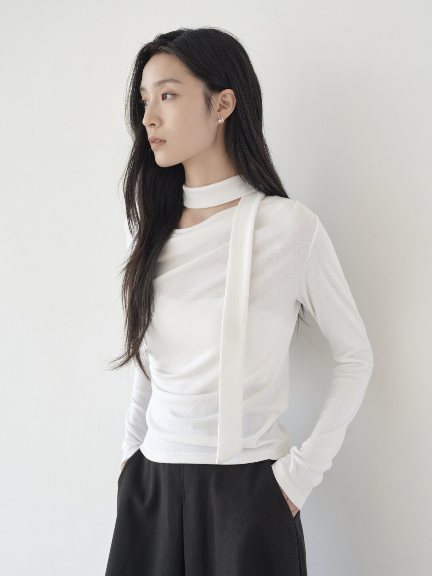 타이넥 셔링 슬림핏 티셔츠 (WHITE)