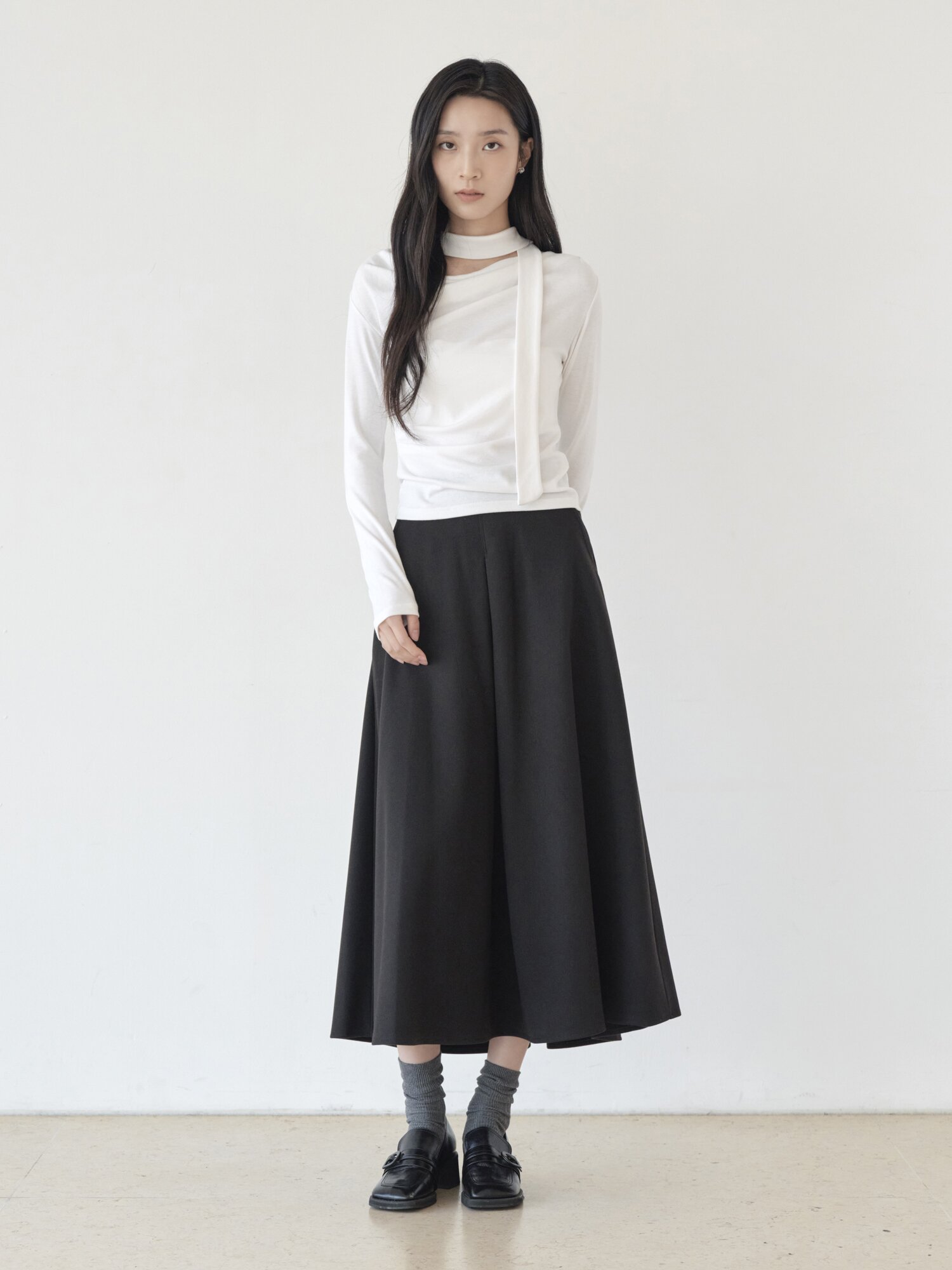 타이넥 셔링 슬림핏 티셔츠 (WHITE)