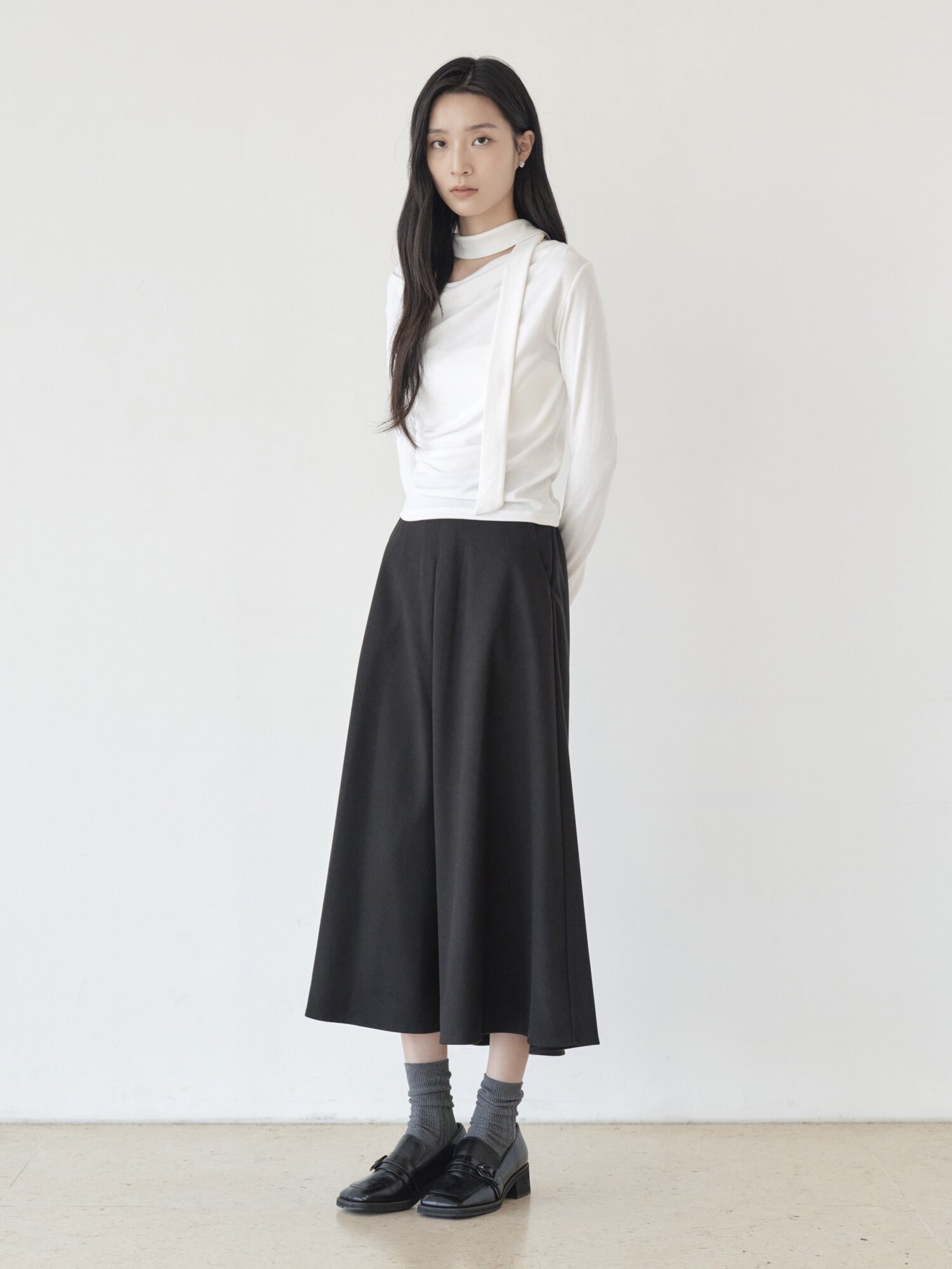 타이넥 셔링 슬림핏 티셔츠 (WHITE)