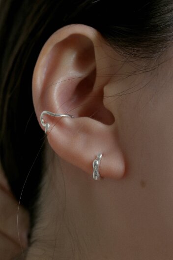 [SET] Muse ear cuff + Mini mellow one touch earrings / 뮤즈 이어커프 + 미니 멜로우 원터치 귀걸이 세트