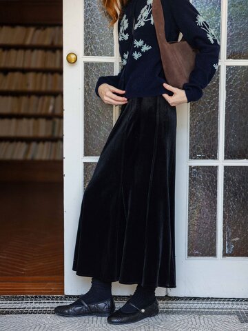 DA_High-weight velvet skirt