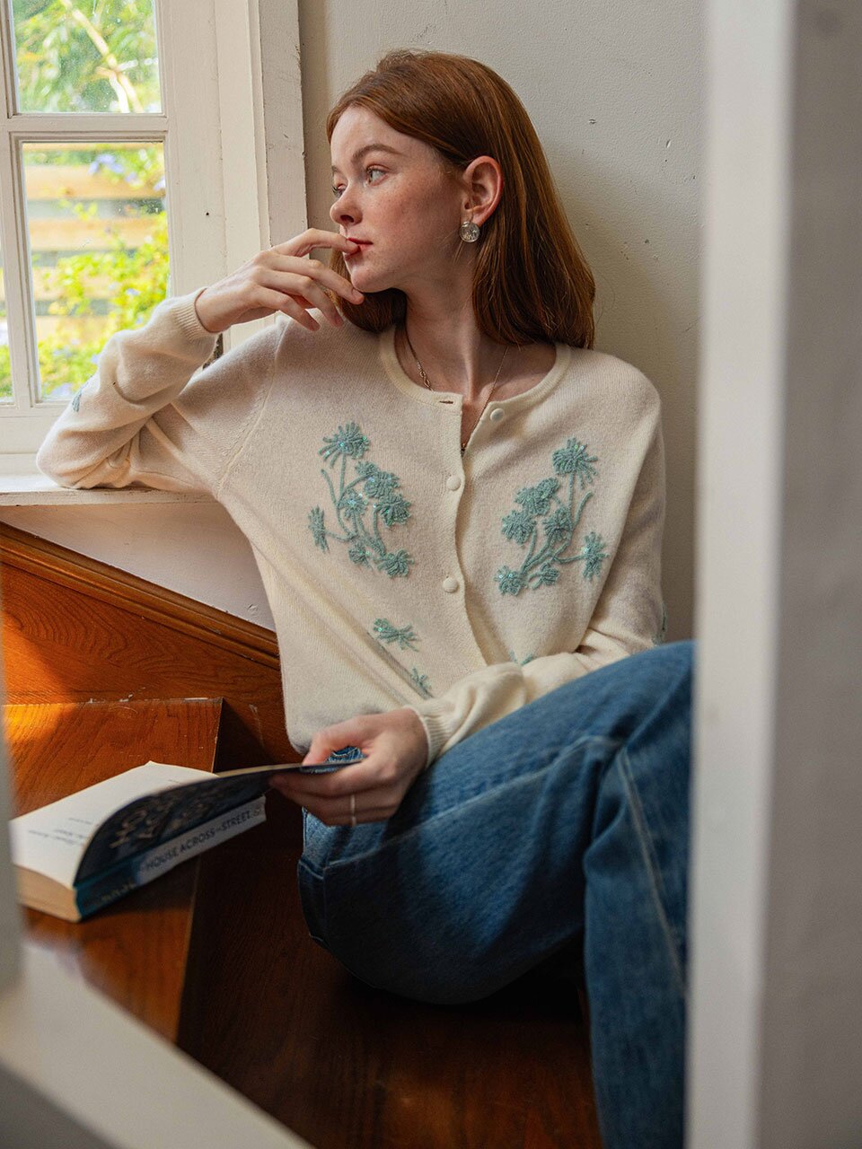 DA_Crocheted floral cardigan_2color