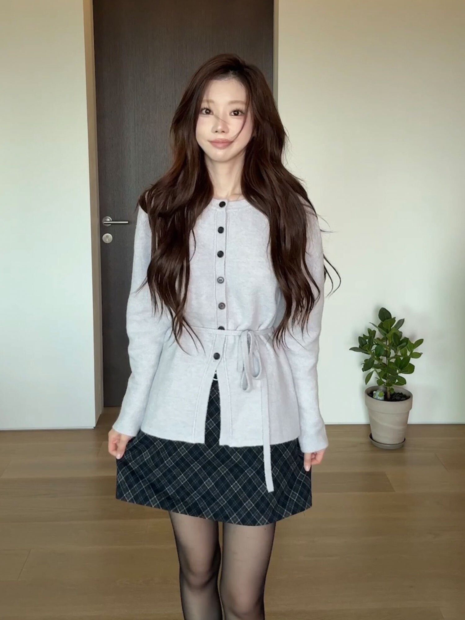 라운드넥 버튼 벨티드 가디건 (LIGHT PURPLE)