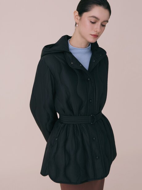 벨티드 퀼팅 구스다운 점퍼 