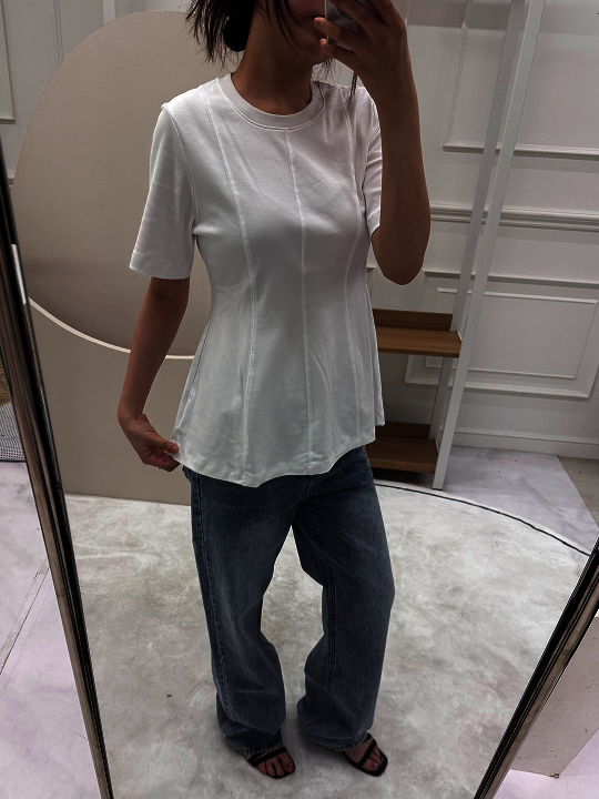 코튼 핀턱 라운드넥 티셔츠